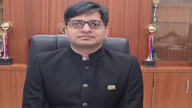 रायपुर नगर निगम की कमान अब IAS संबित मिश्रा के हाथ, इस दिन संभालेंगे कार्यभार
