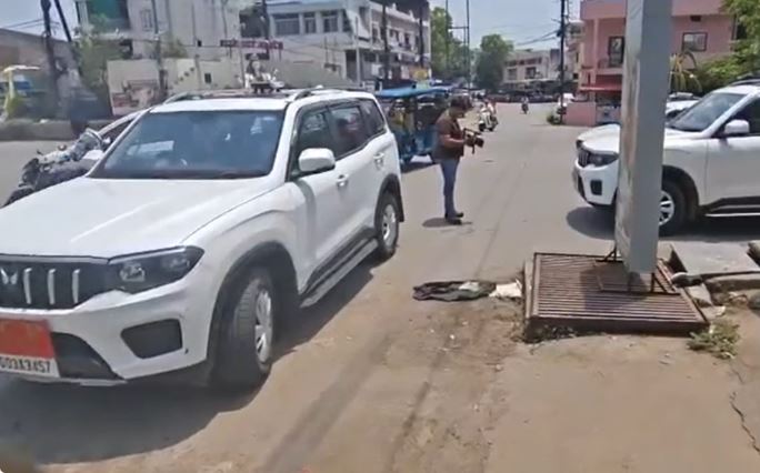 पूर्व विधानसभा अध्यक्ष से लूट