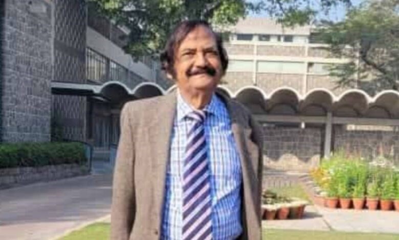 नहीं रहे रिटायर्ड IAS अधिकारी बीकेएस रे: रायपुर एम्स में इलाज के दौरान ली अंतिम सांस