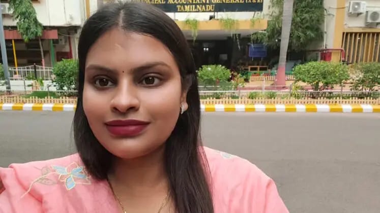 छत्तीसगढ़ की चारु ने रचा इतिहास... महज 23 साल में पास की 19 प्रतियोगी परीक्षा.. राष्ट्रपति करेंगी सम्मानित