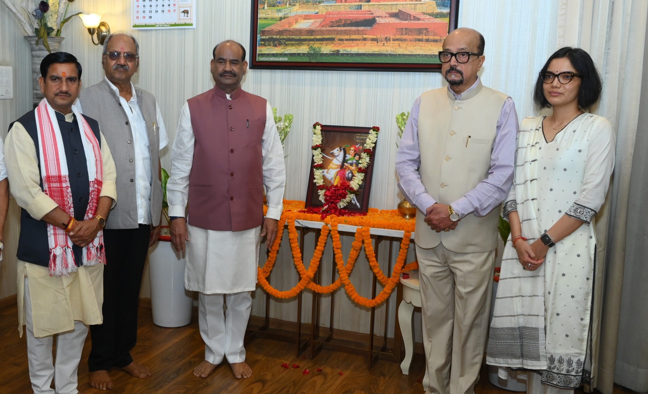राज्यपाल और लोकसभा अध्यक्ष बिड़ला ने रानी लक्ष्मी बाई के बलिदान दिवस पर किया उन्हें नमन