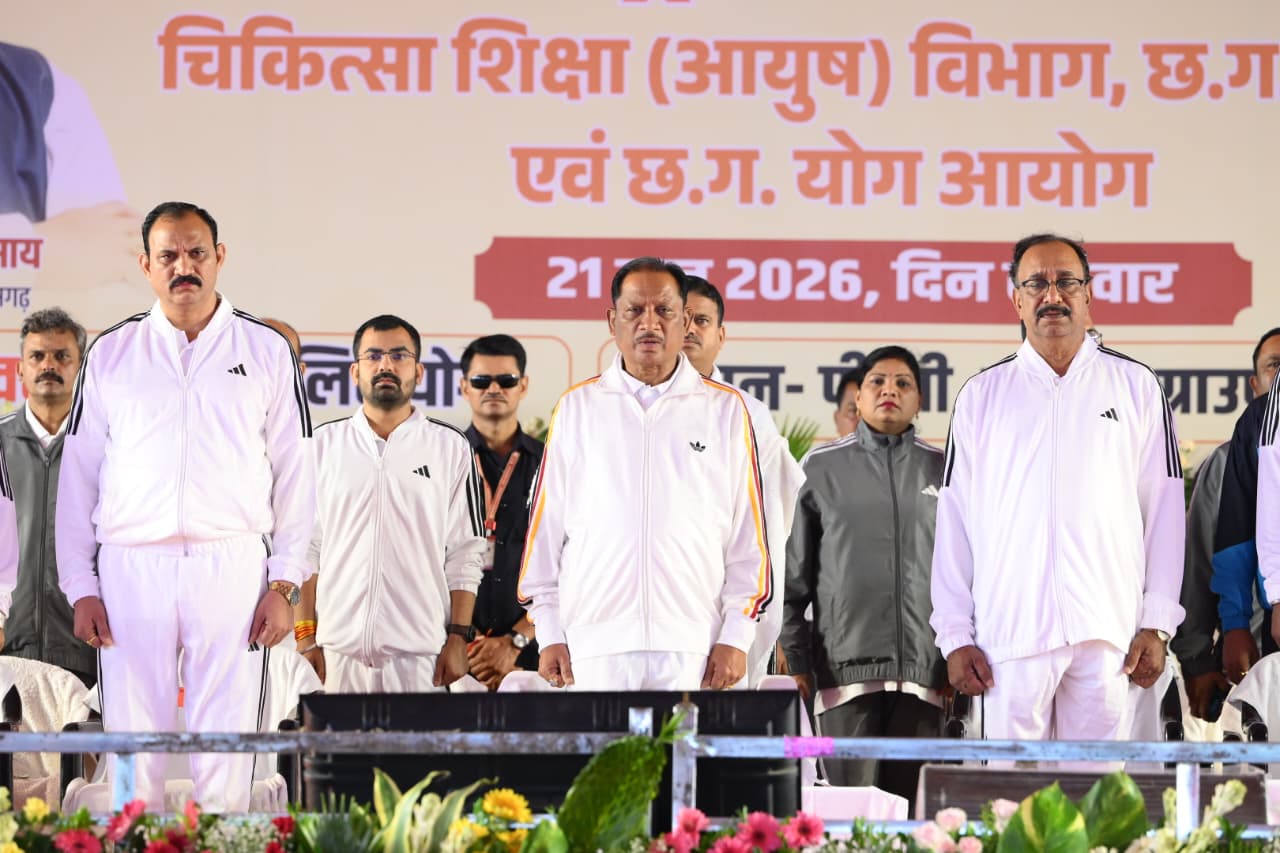 योग को दिनचर्या का हिस्सा बनाएं, स्वस्थ समाज के निर्माण में योगदान दें : मुख्यमंत्री