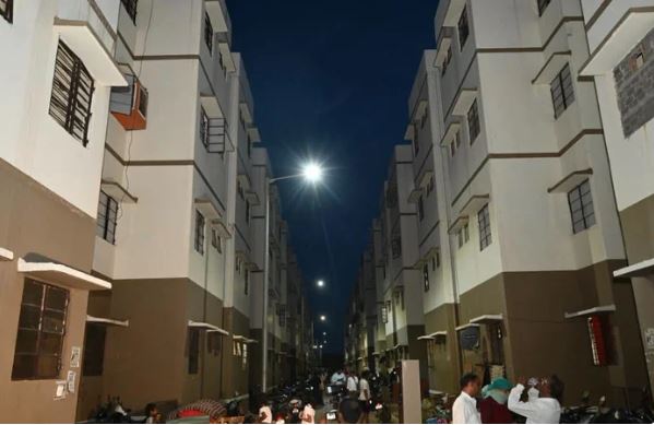 नकटी में शासकीय भूमि से अतिक्रमण हटाने मामले में सरकार का बड़ा कदम, 65 प्रभावित परिवारों को मिला पक्का घर, सेक्टर-30 में होगा सम्मानजनक पुनर्वास