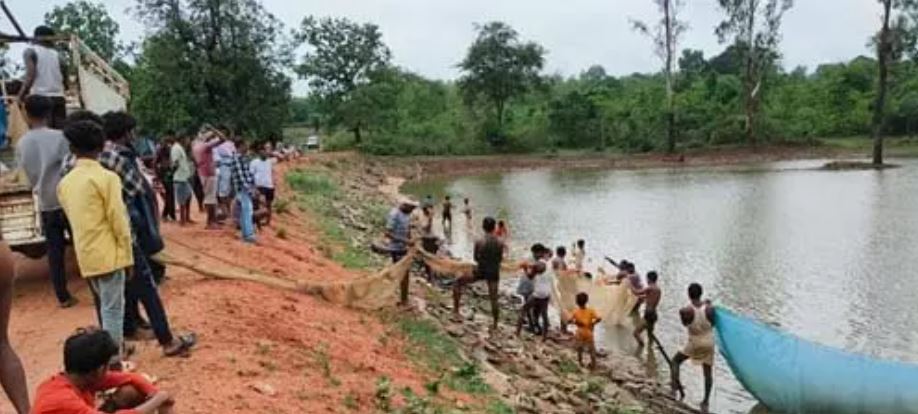 वन प्रबंधन समितियां को मत्स्य पालन से बनाया जा रहा आत्मनिर्भर