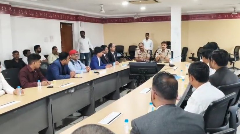 रायपुर में नाइटलाइफ पर पुलिस की सख्ती : पब, बार, होटल और ढाबा संचालकों को सख्त चेतावनी, नियम तोड़े पर लाइसेंस रद्द तक की होगी कार्रवाई
