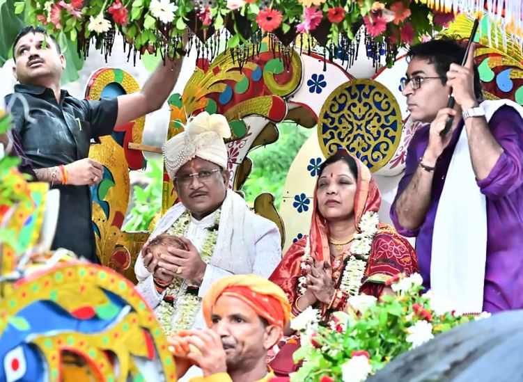 छेरा पहरा की पावन परंपरा का निर्वहन कर दिया सेवा, समर्पण और विनम्रता का संदेश