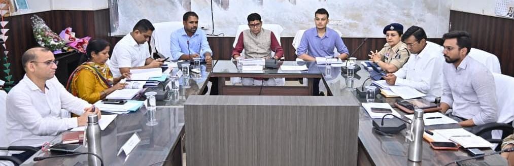 राजस्व मामलों में देरी बर्दाश्त नहीं, समय पर निपटाएं नामांतरण और बंटवारा-मंत्री  टंक राम वर्मा