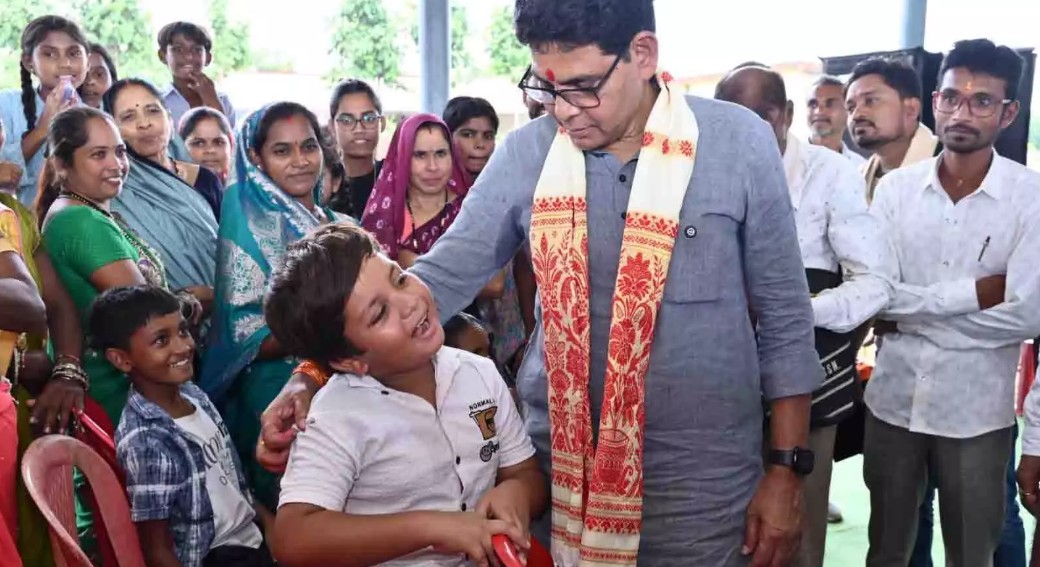जीवन में संघर्ष से मिली सफलता ही इतिहास रचती है: मंत्री टंकराम वर्मा