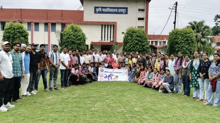 रायपुर कृषि महाविद्यालय में &lsquo;एक पेड़ माँ के नाम&rsquo; अभियान, हुआ वृहद वृक्षारोपण
