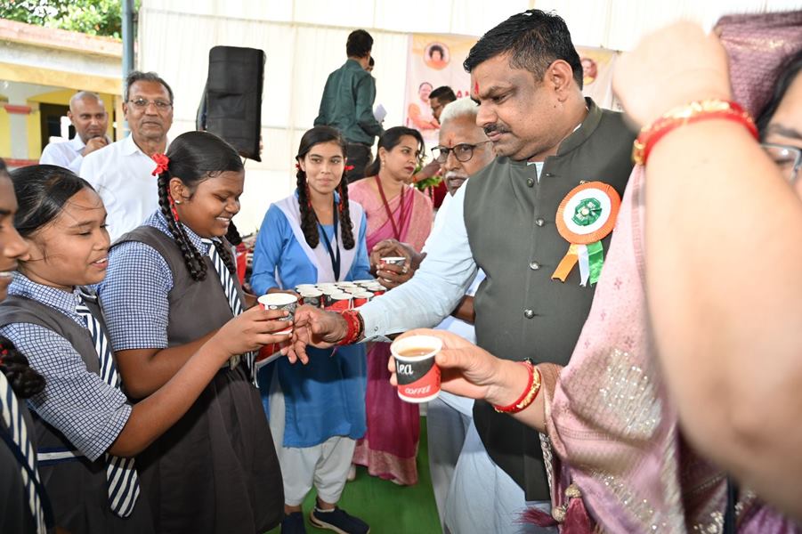 स्कूलों में साईंश्योर न्यूट्रिशन पायलट प्रोजेक्ट का शुभारंभ... तीन स्कूलों के 500 बच्चों को मिलेगा निःशुल्क पोषण