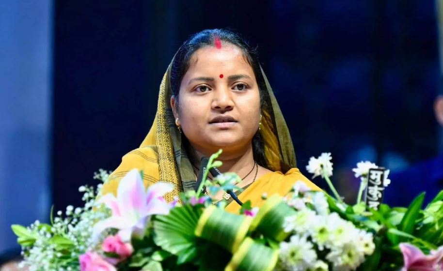 बदहाल सड़कों पर मंत्री सख्त