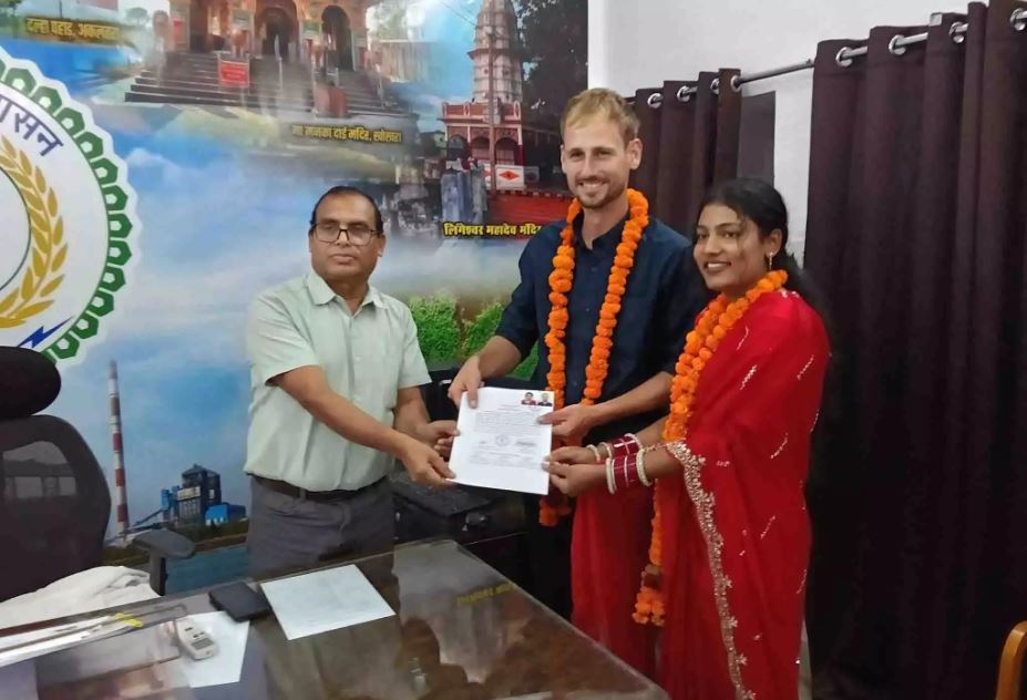 छत्तीसगढ़ की बेटी को नीदरलैंड के युवक से हुआ प्यार, सात समंदर पार से आया दूल्हा