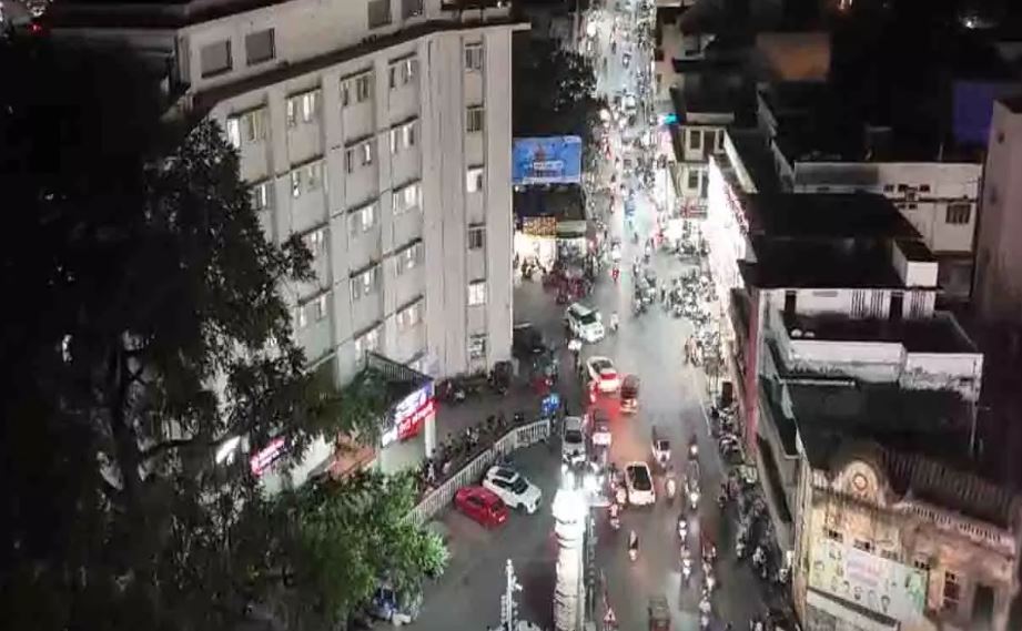 रायपुर में ट्रैफिक पुलिस का 'त्रिनेत्र' प्लान! ड्रोन से निगरानी, गलत पार्किंग पर कटेगा चालान
