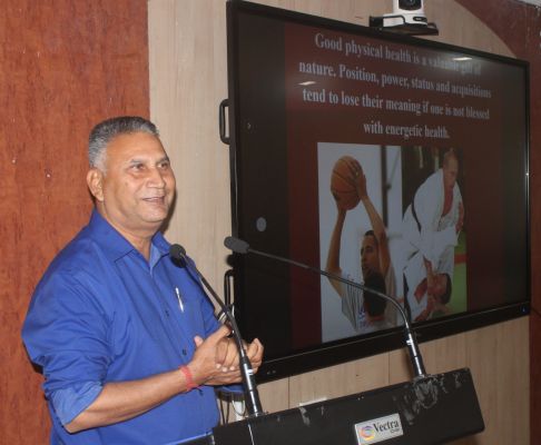 कृषि छात्रों के व्यक्तित्व विकास के लिए छह दिवसीय परिसंवाद श्रृंखला शुरू