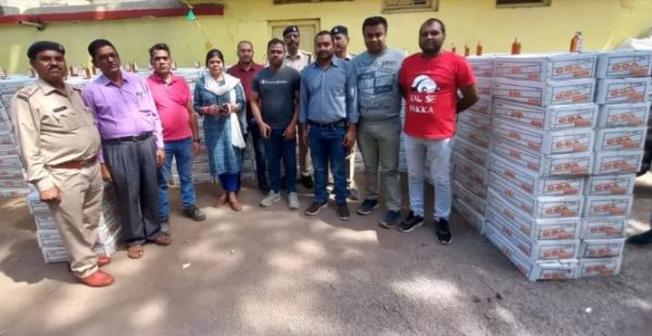 होली के पहले शराब तस्करी की बड़ी खेप का खुलासा... झारखंड से लाया गया... नकली हॉलमार्क के साथ 26 लाख की शराब