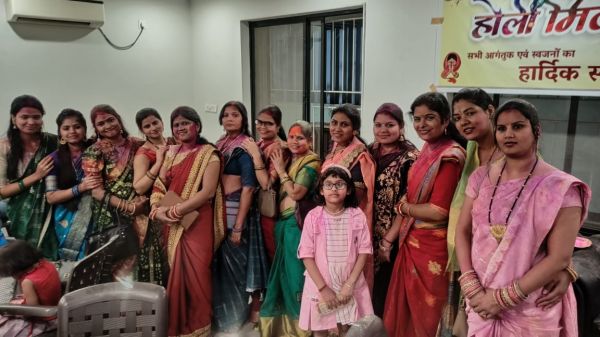Holi Get Together: चंद्रा चंद्रनाहू समाज ने मनाया होली मिलन