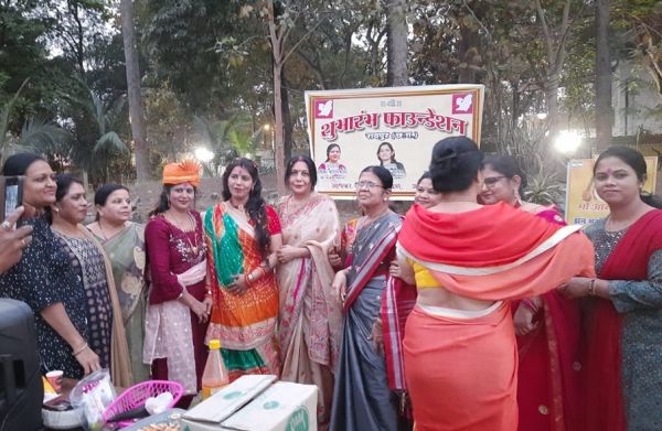 Holi Milan: महिलाओं ने दिया पर्यावरण संरक्षण और प्रकृति बचाओं का संदेश