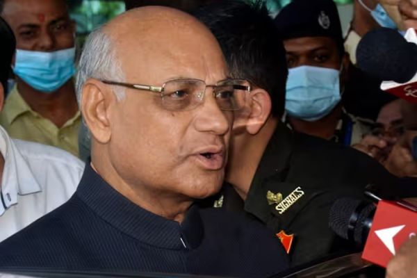 BREAKING NEWS : महाराष्ट्र के लिए नए राज्यपाल की तलाश हुई तेज... बैस को छत्तीसगढ़ में मिल सकती है बड़ी जवाबदारी