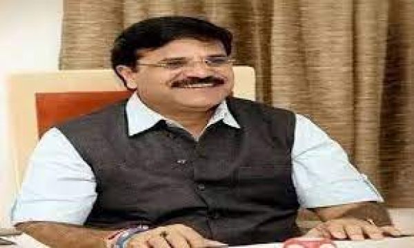 रायपुर निगम के सभापति को कुत्तों ने घेरा, मोदी को ट्वीट कर कानून में तब्दीली की मांग की