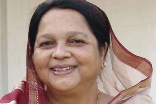 विधायक रेणु जोगी की बिगड़ी तबीयत... अमित जोगी ने लिखा... मई का महीना मेरे परिवार के लिए अपशगुन