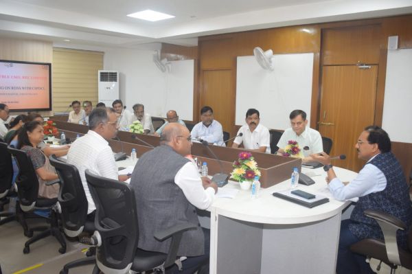 समीक्षा बैठकः विद्युत अधोसंरचना विकास योजनाओं से उपभोक्ताओं को मिलेगा सीधा लाभ