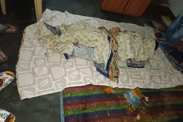 मंडी निरीक्षक का प्रेम प्रसंग... शादीशुदा होकर भी लिव&mdash;इन... पार्टनर को चाकू से गोदा, गिरफ्तार