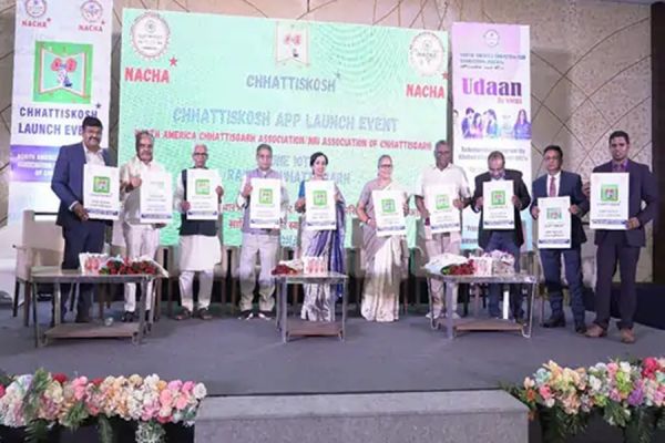 स्मार्ट फोन सिखाएगा छत्तीसगढ़ी बोलना... 'नाचा' ने बनाया ऐसा मोबाइल ऐप... गूगल प्ले स्टोर से कर पाएंगे डाउनलोड
