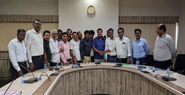 छत्तीसगढ़ में फिर भड़क सकती है कर्मचारी आंदोलन की आग... तैयार हो रही रणनीति... सियासी हलचल तेज