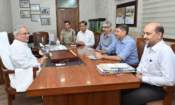 प्रधानमंत्री का रायपुर प्रवास कल... सीएम बघेल ने उच्चाधिकारियों की ली बैठक... दिए यह निर्देश