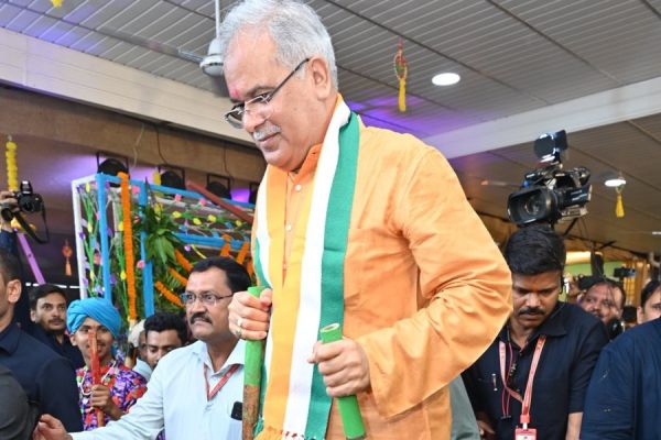 छत्तीसगढ़ में सीएम बघेल ने किया ओलंपिक का आगाज... 6 चरणों में होगी प्रतियोगिता... इस बार कुश्ती और रस्सी कूद भी शामिल
