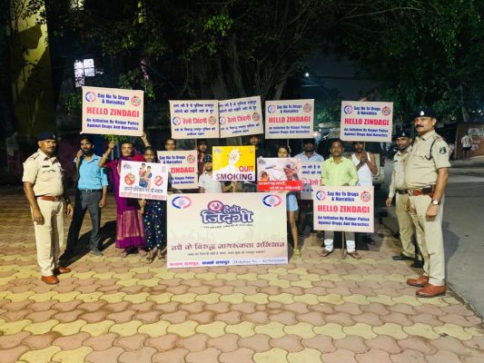 &lsquo;हैलो जिन्दगी&rsquo; स्कूलों, मोहल्लों और नुक्कड़ में चल रहा पुलिस का जागरूकता अभियान