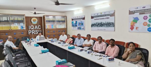 तेजी से बदलती दुनिया में, विभिन्न क्षेत्रों के बीच गहरे संबंध और सहयोग की आवश्यकताः शुक्ल