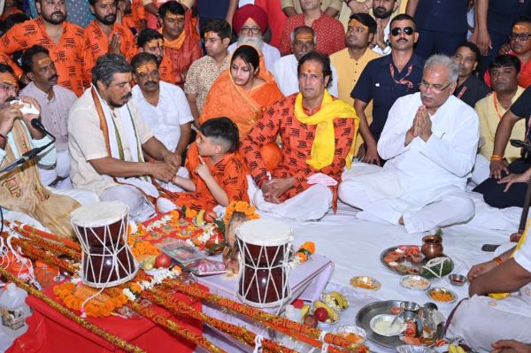 गुढ़ियारी से महादेवघाट के लिए निकाली कावड़ यात्रा.... मुख्यमंत्री बघेल हुए शामिल