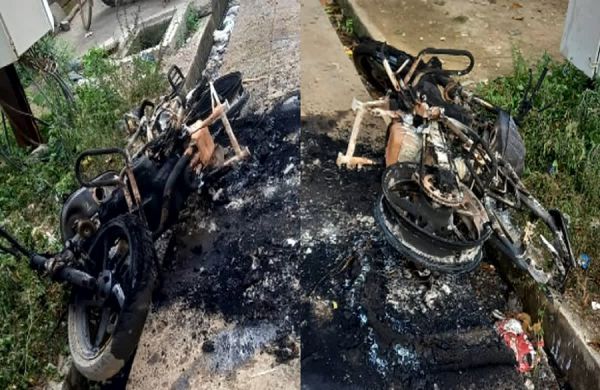 रायपुर में अज्ञात शख्स कर रहा... दोपहिया वाहनों को आग के हवाले... अब तक दर्जनभर वाहन स्वाहा