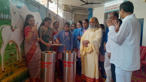 एक रोटी गाय के लिए&hellip;.. छात्रों ने पहले दिन ही उत्साह दिखाया उत्साह