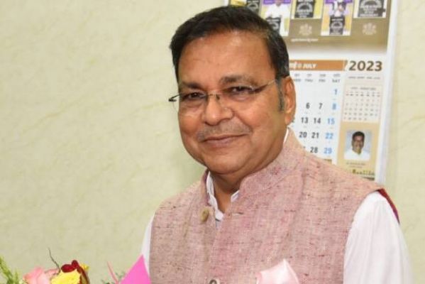नवाचार आयोग के अध्यक्ष विवेक ढांड ने दिया इस्तीफा....  भूपेश बघेल सरकार में हुई थी नियुक्ति