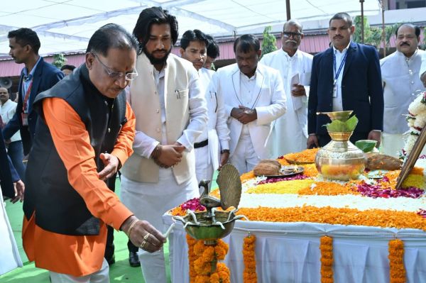 विवाह योग्य युवक-युवतियों के सामाजिक परिचय सम्मेलन समाज के लिए लाभदायक: मुख्यमंत्री श्री विष्णु देव साय