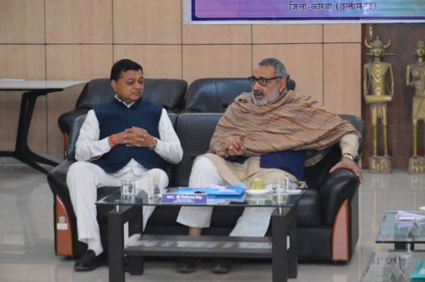 सामाजिक वानिकी को बढ़ावा देने के साथ ग्राम पंचायतों को बनाएं सशक्तः गिरिराज सिंह