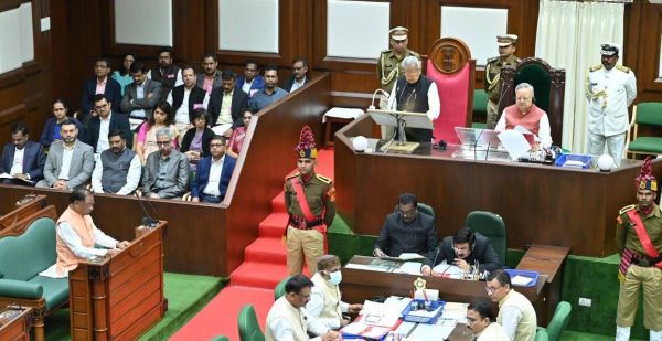 छत्तीसगढ की 6वीं विधानसभा के दूसरे सत्र को राज्यपाल हरिचंदन ने किया संबोधित