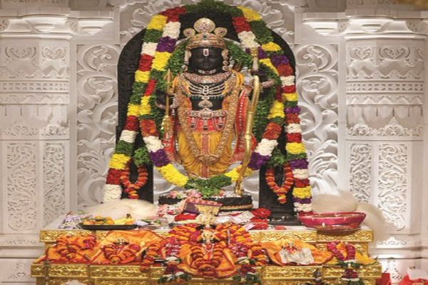 श्रीराम लला दर्शन योजनाः आपकी उम्र भी है 65 से अधिक तो आप भी अपने साथ ले जा सकते हैं सहायक
