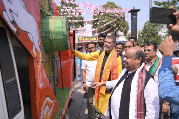 भाजपा प्रदेशाध्यक्ष किरणदेव पहुंचे जगन्नाथ मंदिर&hellip; विधायक मिश्रा ने किया आत्मीय स्वागत