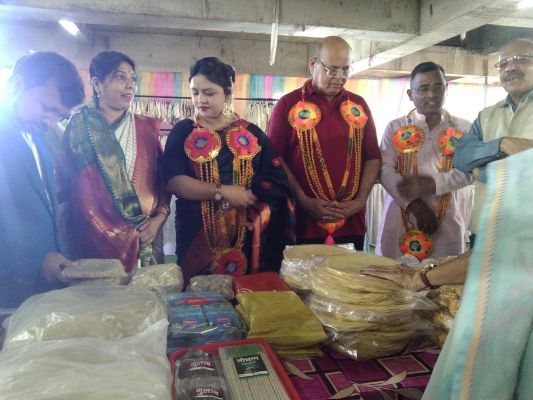 महाराष्ट्र मंडल में लगे अवसर मेला में दिखा महिलाओं का उत्साह