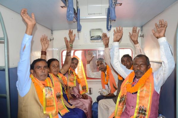 श्रीराम लला दर्शन योजनाः 850 श्रद्धालुओं का जत्था अयोध्या धाम रवाना