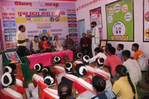 युवा को सशक्त करने के लिए 1000 गांवों मे चलाया जा रहा युवा गोठ कार्यक्रम