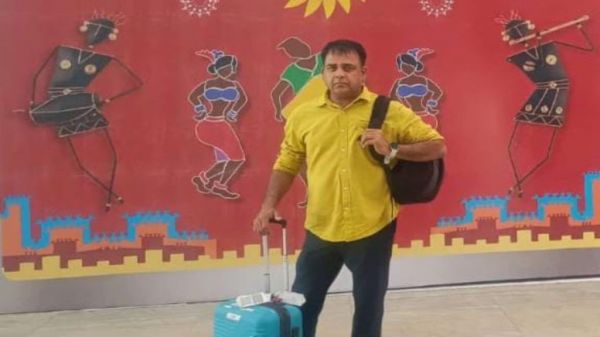 खिलाड़ियों को अभ्यास करा रहे टेनिस कोच का आया अटैक.... चंद मिनटों में हो गई मौत