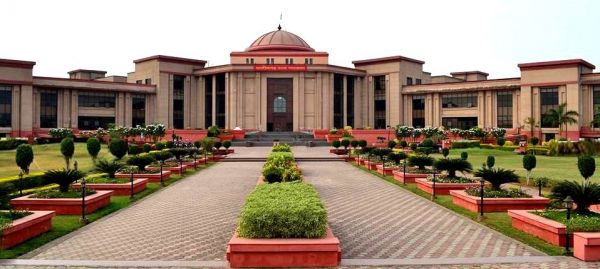 बीएड पास सहायक शिक्षकों की नियुक्ति रद्द....हाईकोर्ट का बड़ा फैसला