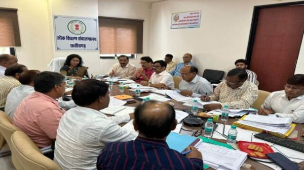 शिक्षा सत्र 2024-25 के लिए बनेगा रोड मैप....  लापरवाही पर डीईओ पर गिरेगी गाज