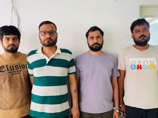 आईपीएल क्रिकेट मैच के दौरान सट्टा संचालित करते 4 सटोरिये गिरफ्तार
