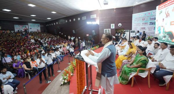 सरकार फिर शुरू करेंगी चरण पादुका और सरस्वती सायकल वितरण योजना : मुख्यमंत्री साय ने की घोषणा  
