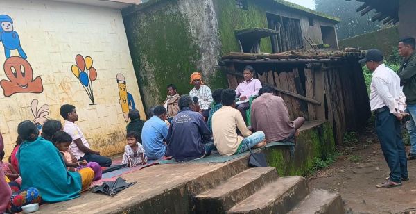 प्रदेश के पहाड़ी कोरवा बसाहटों में पहुंच रही मूलभूत सुविधाएं